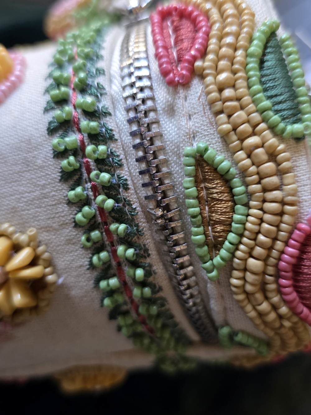 Handcrafted Embroidered Cream Beaded Top-Handle Crossbody Bag - Picture 7 of 8